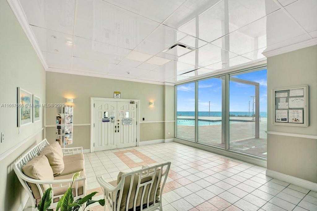 Small Image of 7135 COLLINS AVE #1723, Miami Beach Number 24