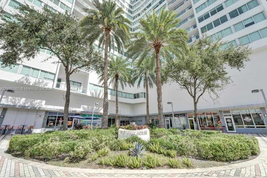 Small Image of 7135 COLLINS AVE #1723, Miami Beach Number 41