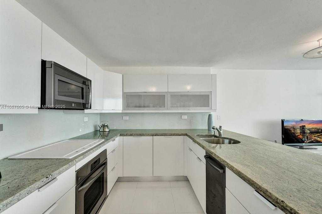 Small Image of 7135 COLLINS AVE #1723, Miami Beach Number 7