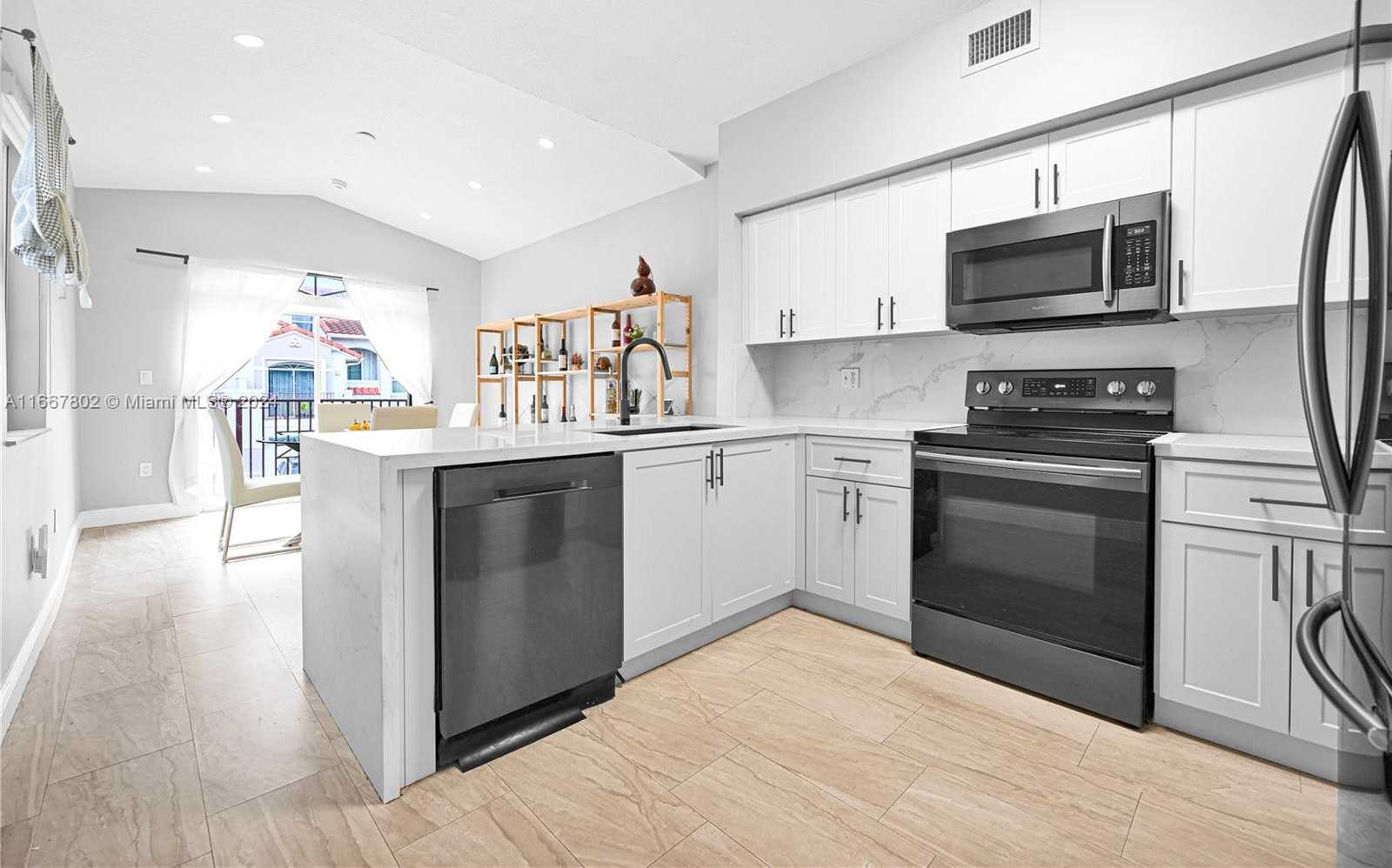 Small Image of 10101 SOUTH WEST 154TH CIR CT #107-11, Miami Number 15