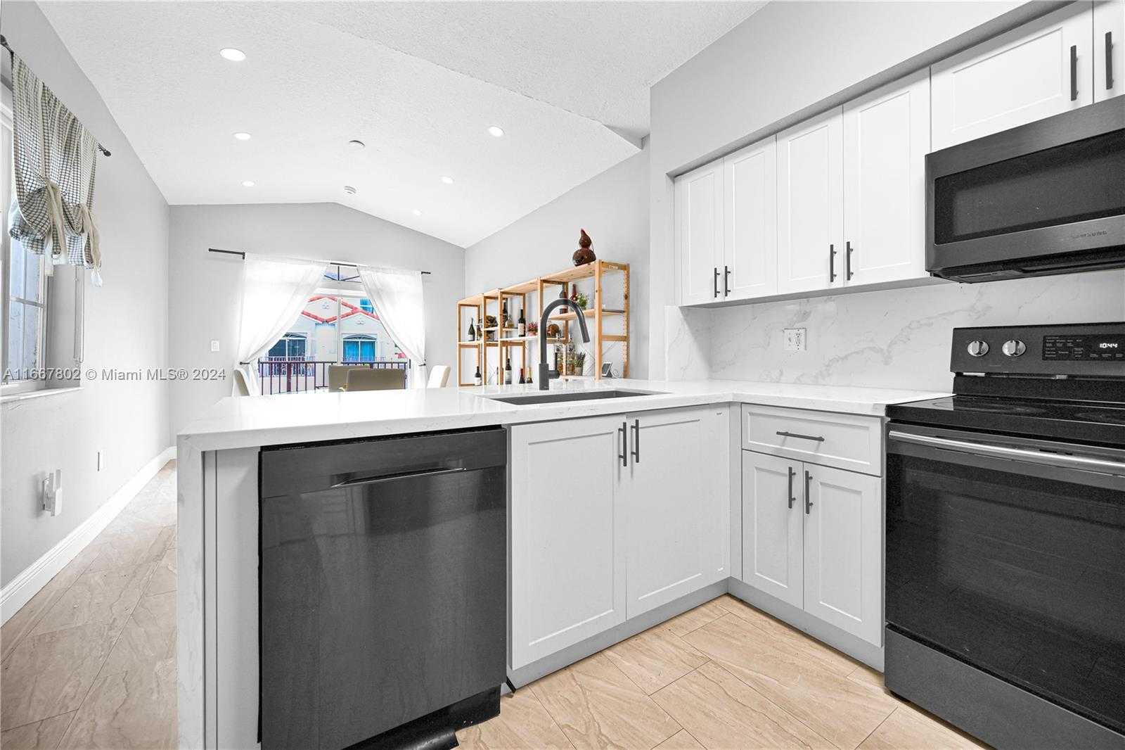 Small Image of 10101 SOUTH WEST 154TH CIR CT #107-11, Miami Number 17