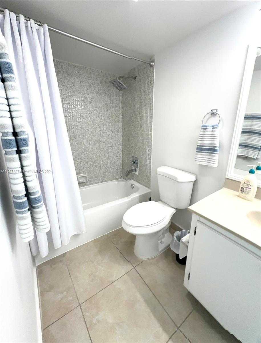 Small Image of 210 174TH ST #1703, Sunny Isles Beach Number 17