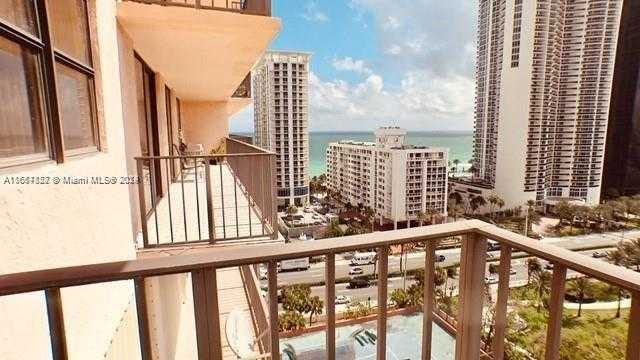 Small Image of 210 174TH ST #1703, Sunny Isles Beach Number 2