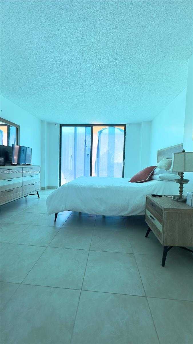 Small Image of 210 174TH ST #1703, Sunny Isles Beach Number 23