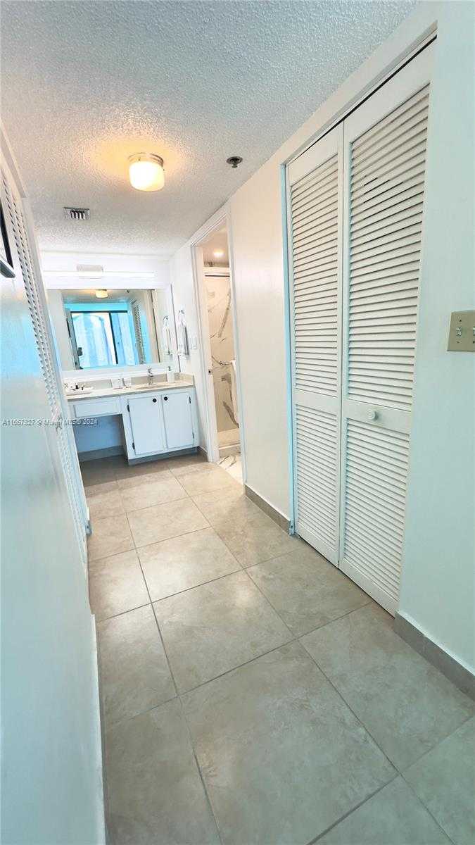 Small Image of 210 174TH ST #1703, Sunny Isles Beach Number 27