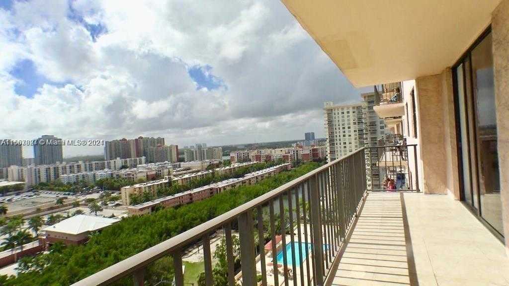 Small Image of 210 174TH ST #1703, Sunny Isles Beach Number 4