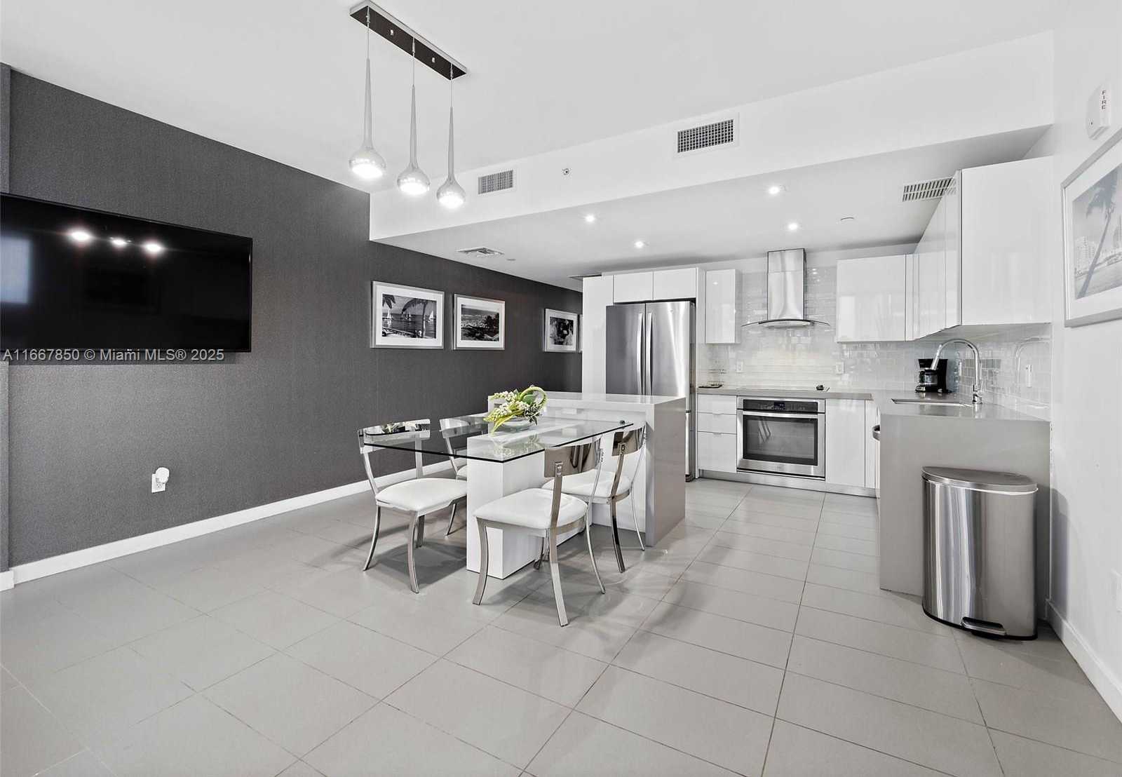 Small Image of 1600 NORTH EAST 1ST AVE #2816, Miami Number 10