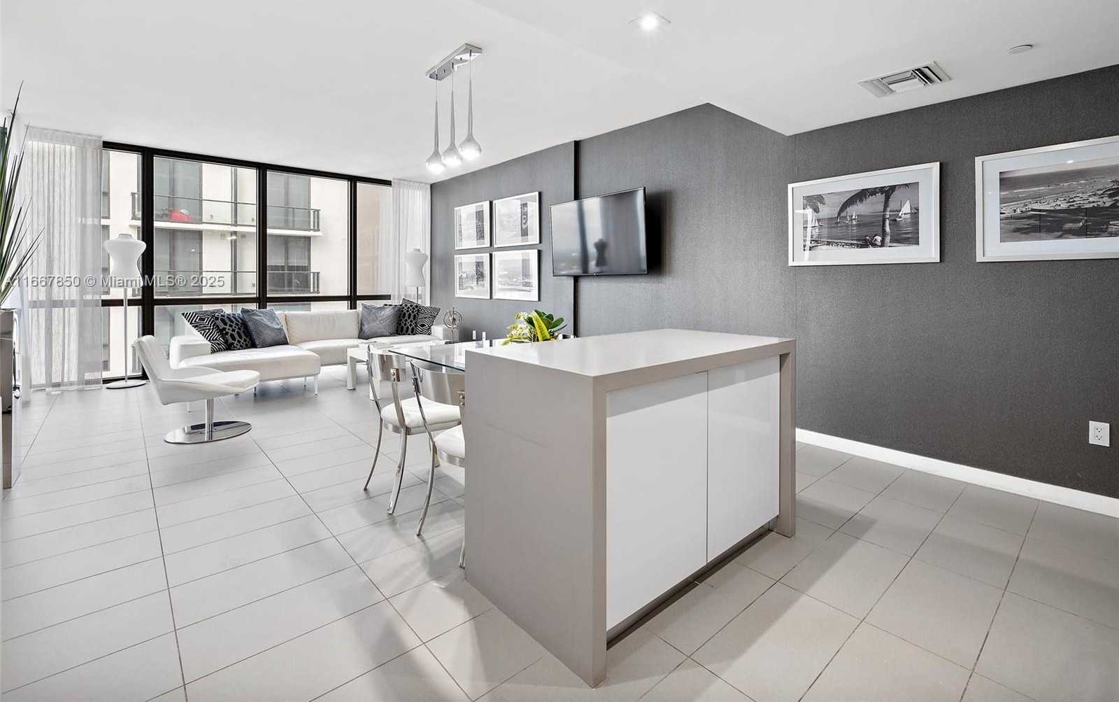 Small Image of 1600 NORTH EAST 1ST AVE #2816, Miami Number 11