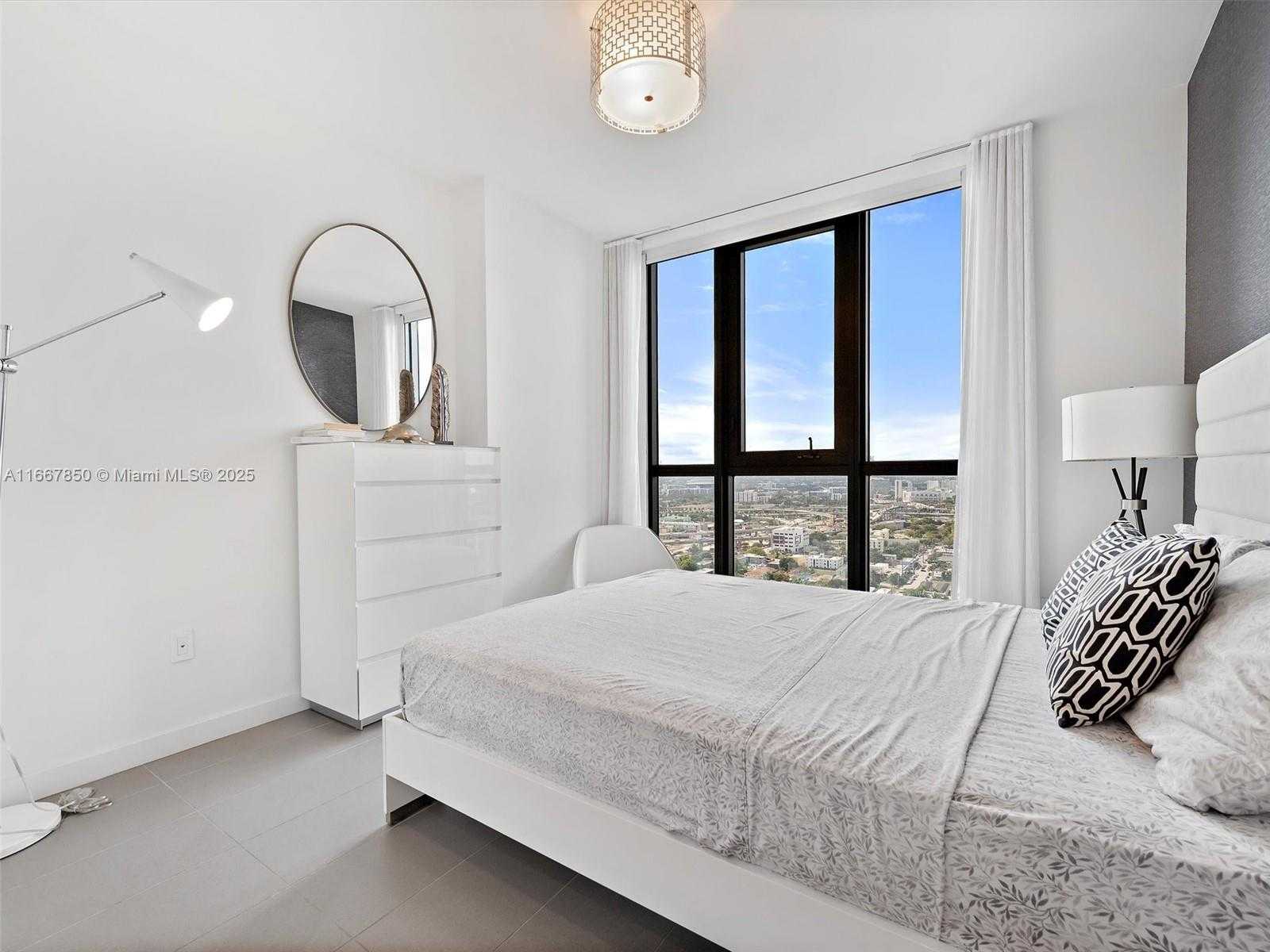 Small Image of 1600 NORTH EAST 1ST AVE #2816, Miami Number 14