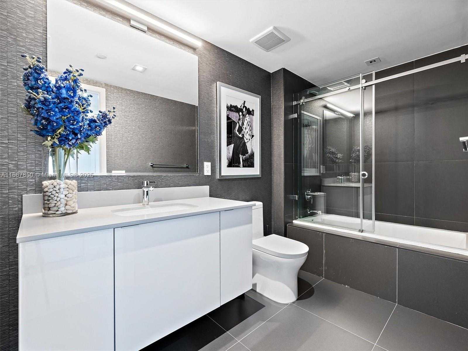 Small Image of 1600 NORTH EAST 1ST AVE #2816, Miami Number 16