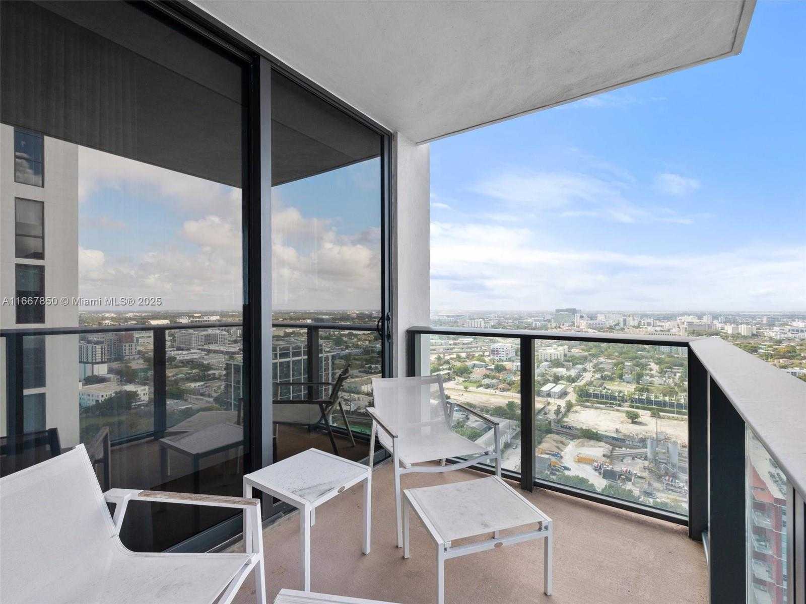 Small Image of 1600 NORTH EAST 1ST AVE #2816, Miami Number 17