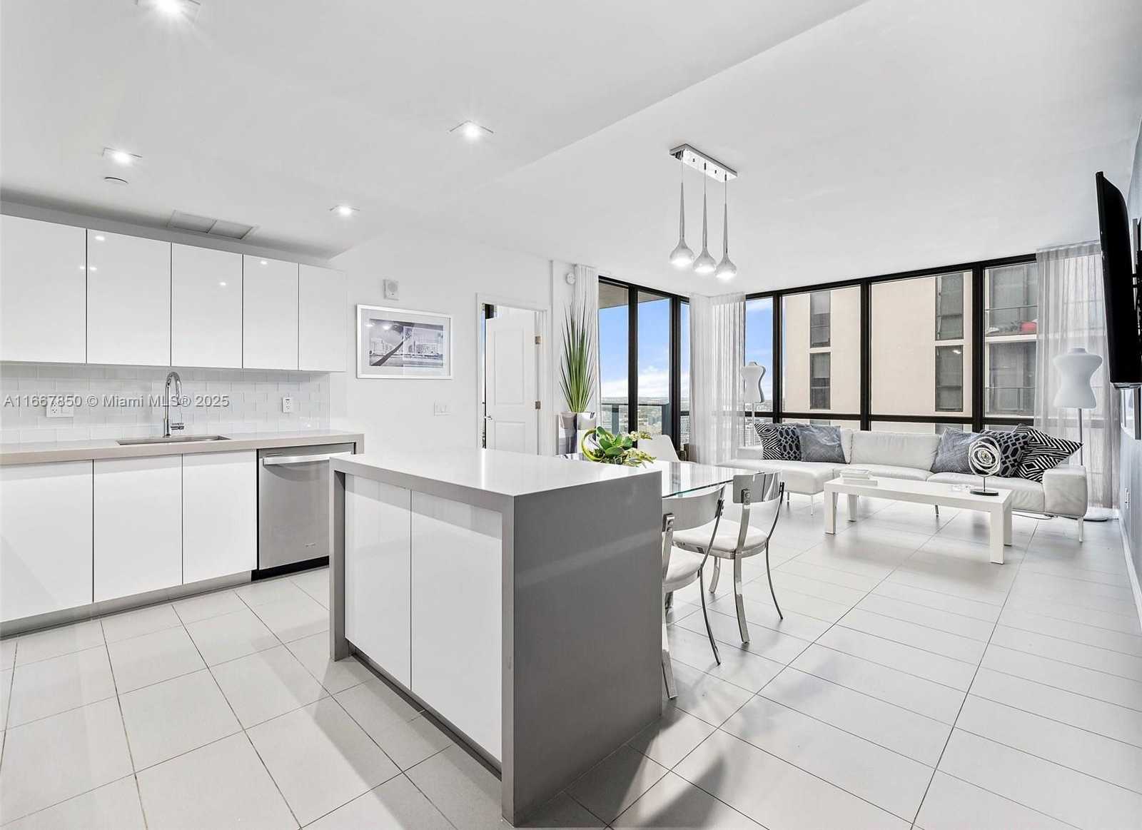 Small Image of 1600 NORTH EAST 1ST AVE #2816, Miami Number 6