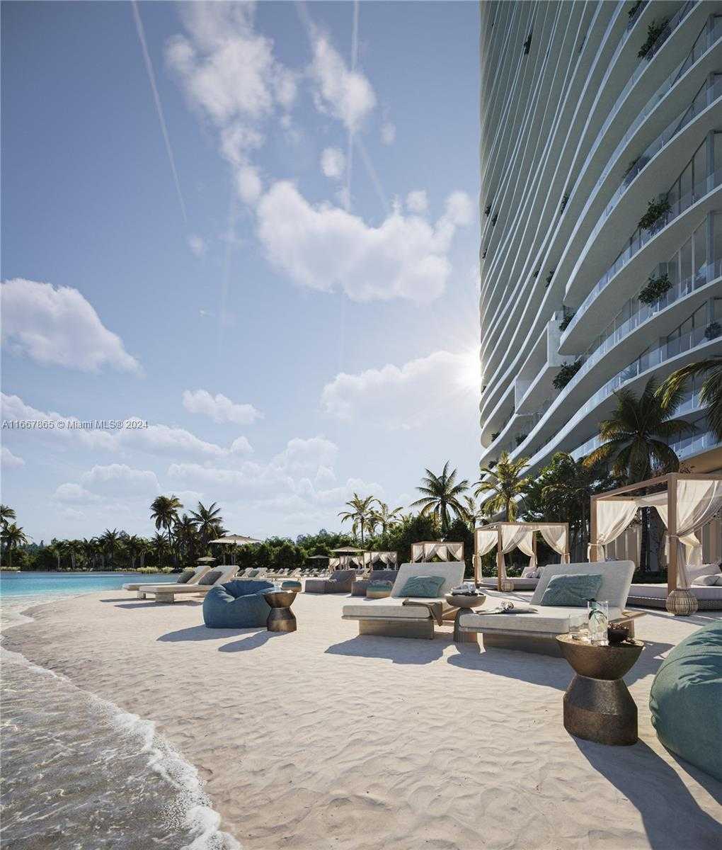 Small Image of 2411 LAGUNA CIRCLE #1609, North Miami Number 2