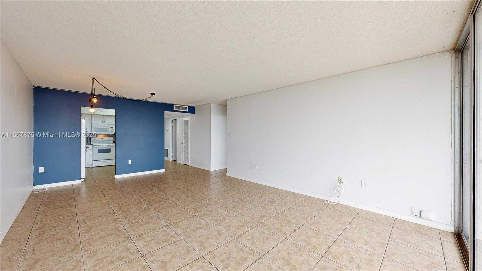 Small Image of 18011 BISCAYNE BLVD #903, Aventura Number 6