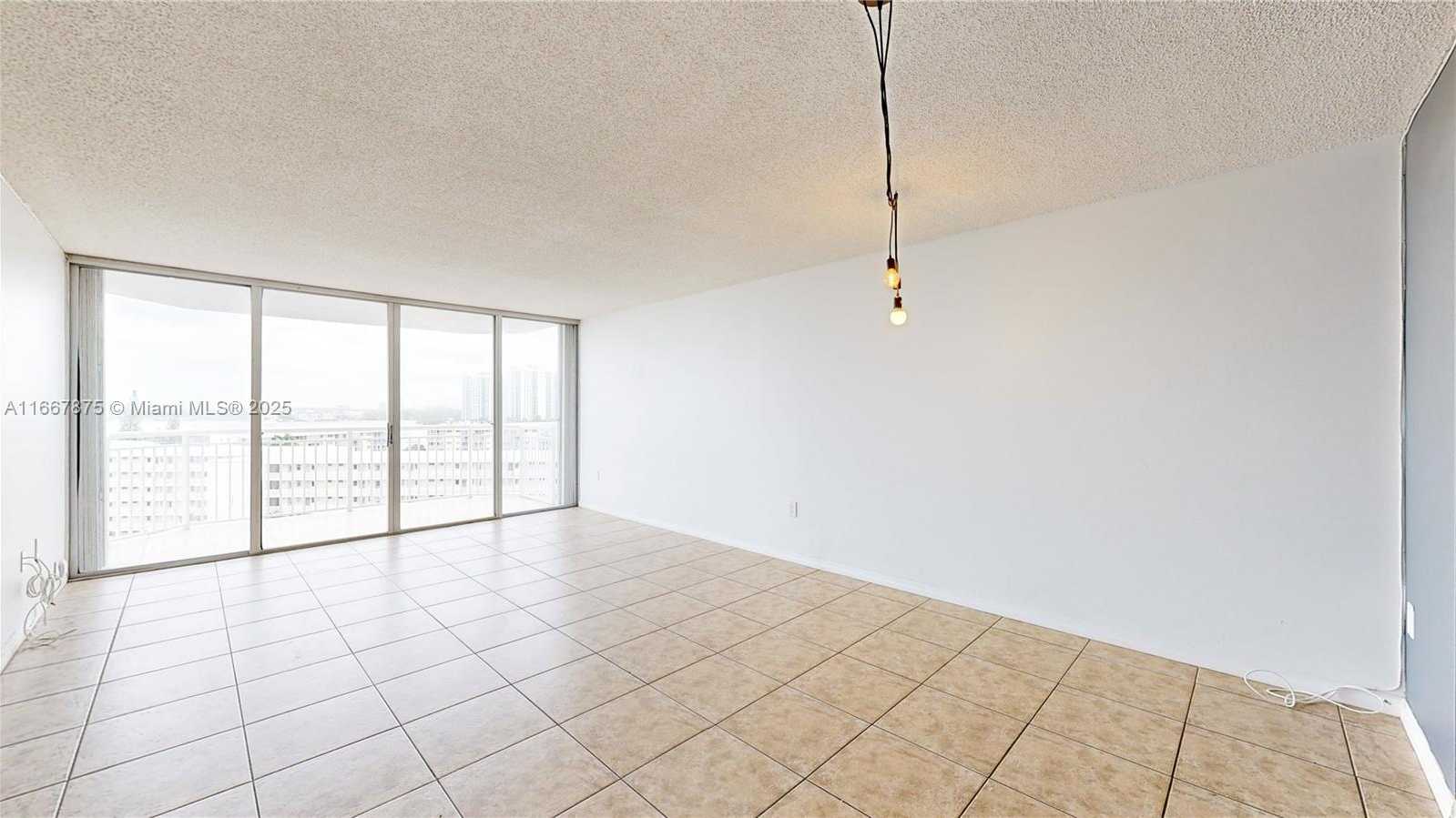 Small Image of 18011 BISCAYNE BLVD #903, Aventura Number 8