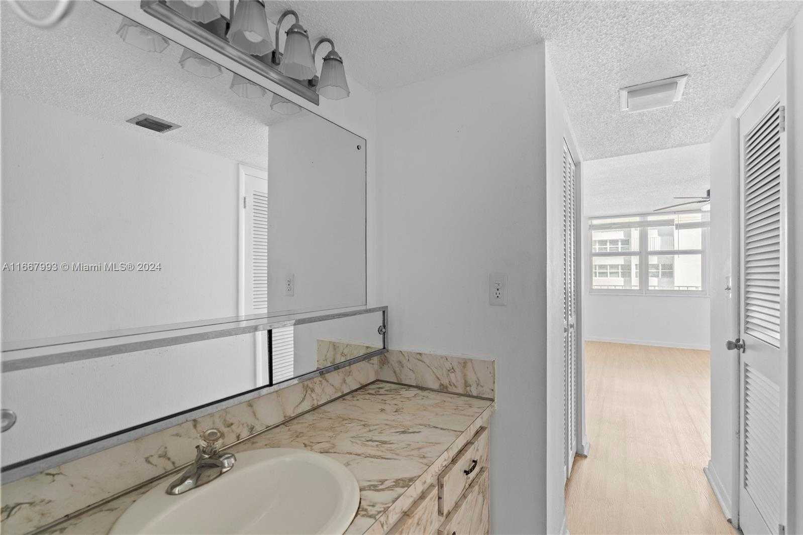 Small Image of 1410 SOUTH OCEAN DR #503, Hollywood Number 21