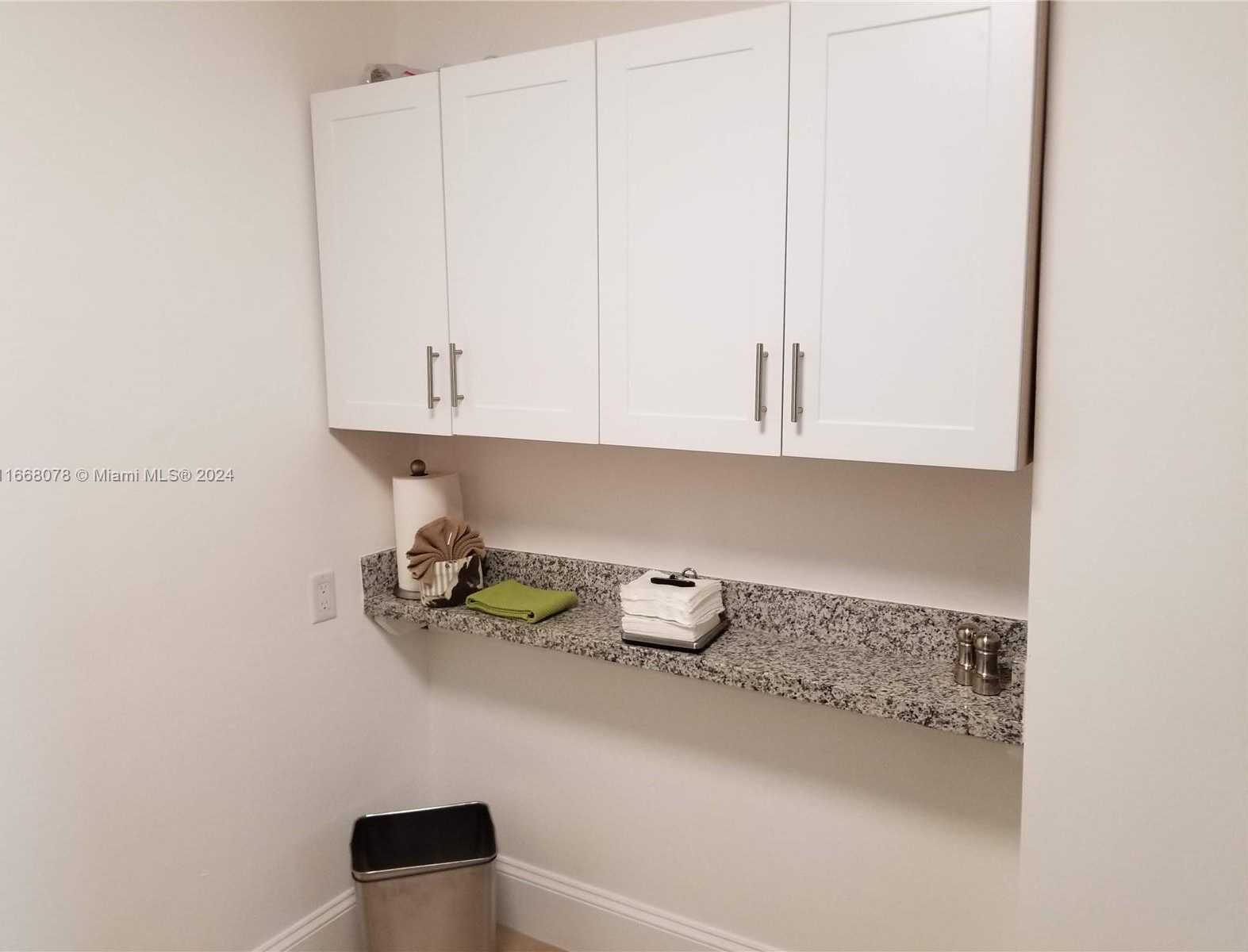 Small Image of 5161 COLLINS AVE #1715, Miami Beach Number 8