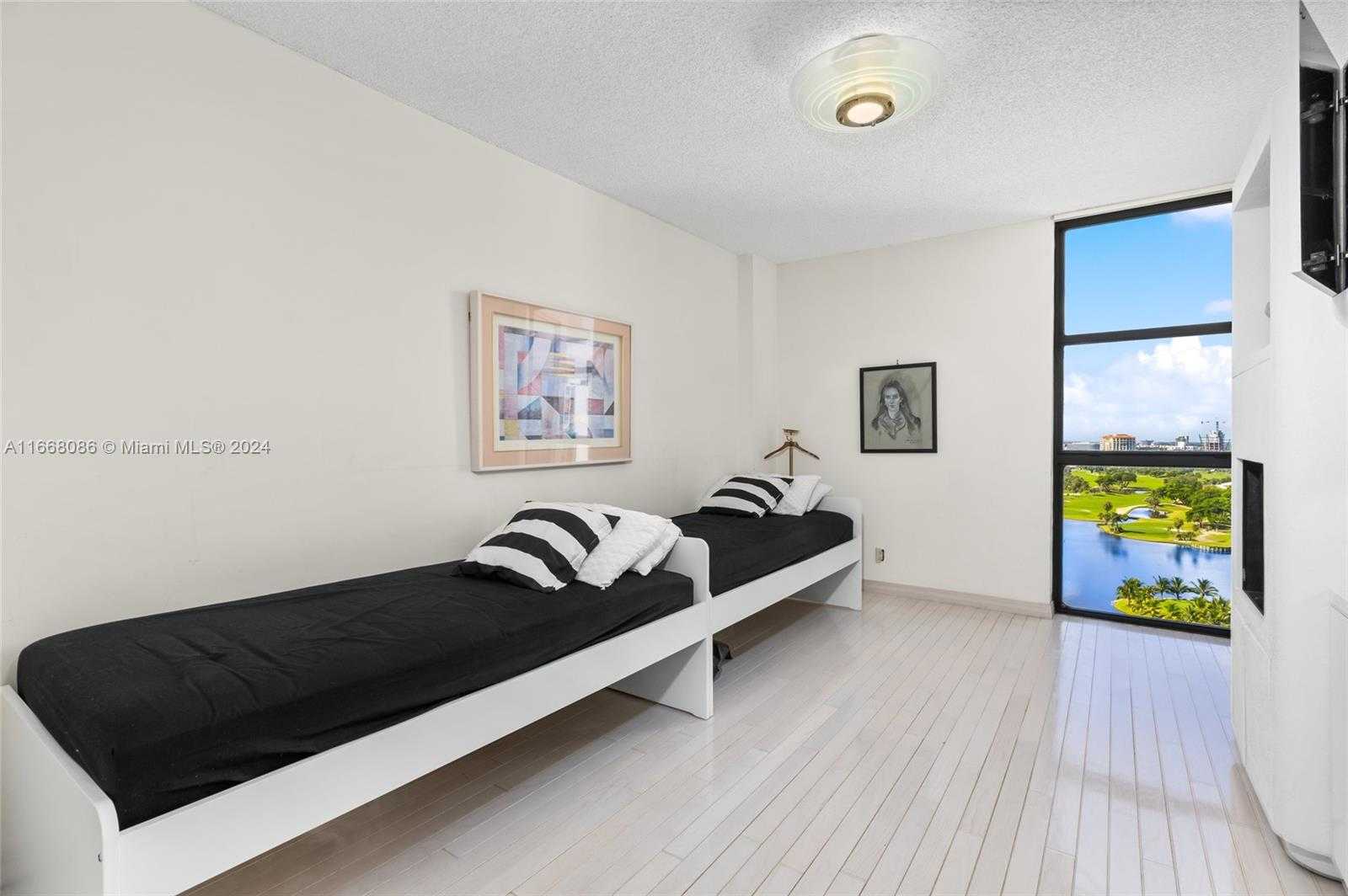 Small Image of 20281 EAST COUNTRY CLUB DR #1709, Aventura Number 20