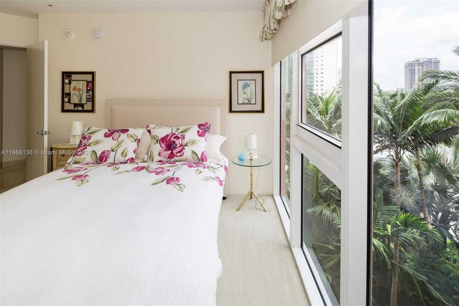 Small Image of 19333 COLLINS AVE #510, Sunny Isles Beach Number 12