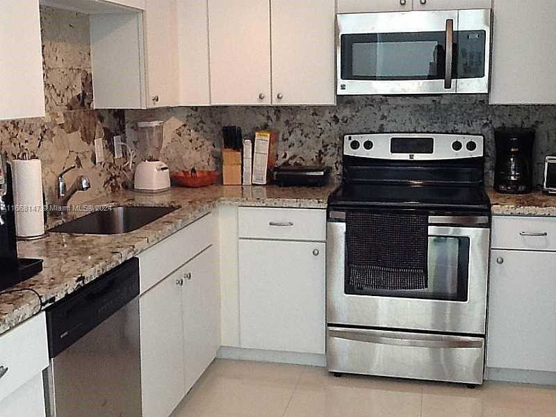 Small Image of 1250 SOUTH MIAMI AVE #3603, Miami Number 4