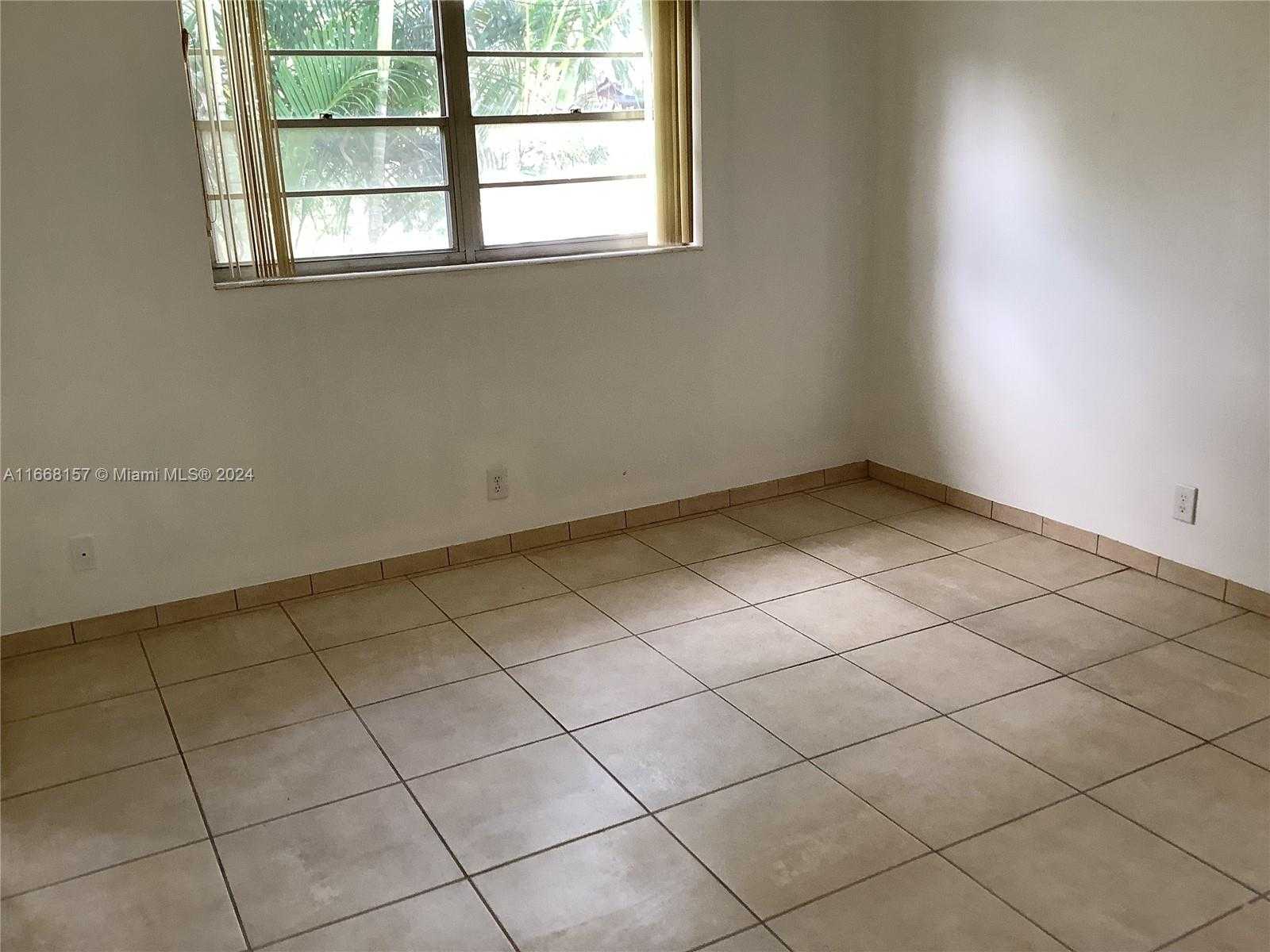 Small Image of 60 WINDSOR C #60, West Palm Beach Number 10
