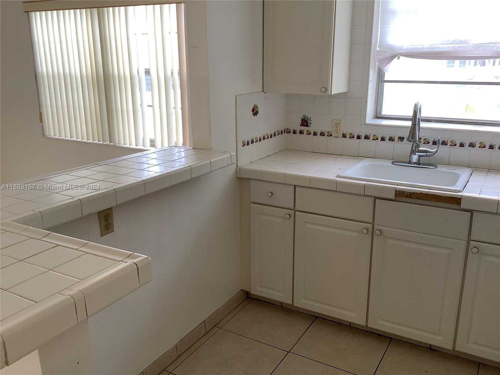 Small Image of 60 WINDSOR C #60, West Palm Beach Number 18