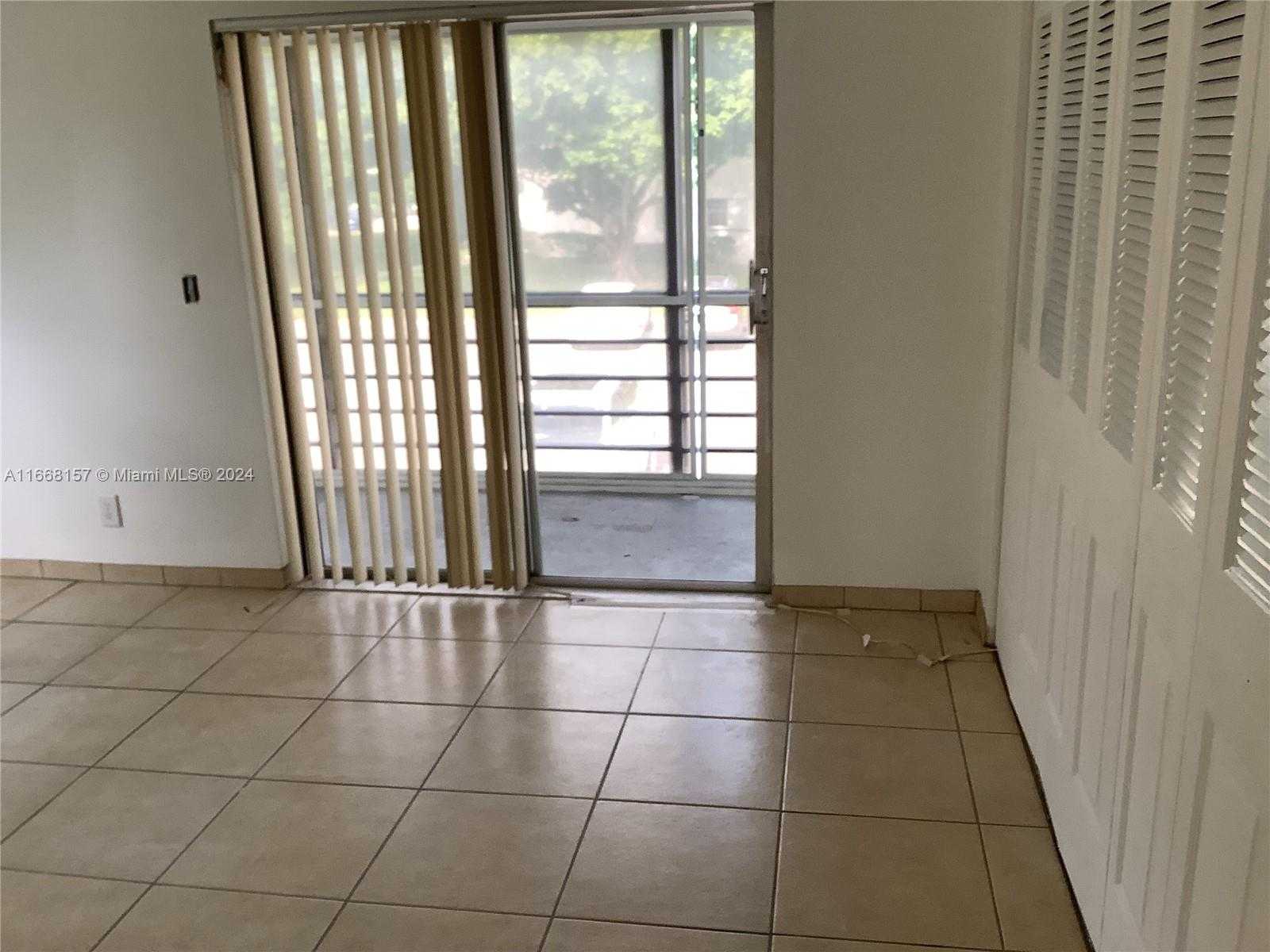 Small Image of 60 WINDSOR C #60, West Palm Beach Number 20