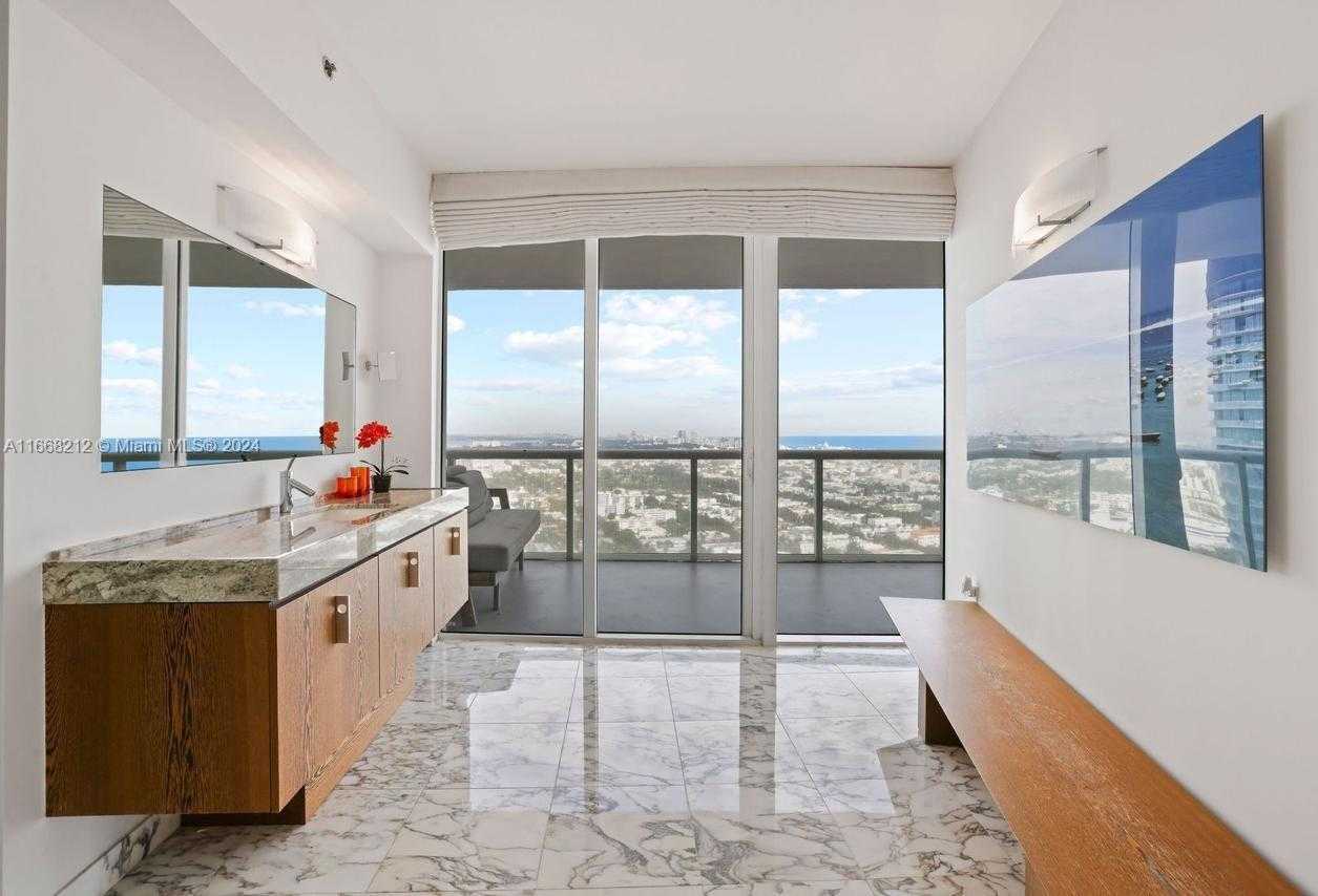 Small Image of 450 ALTON RD #PH2, Miami Beach Number 17