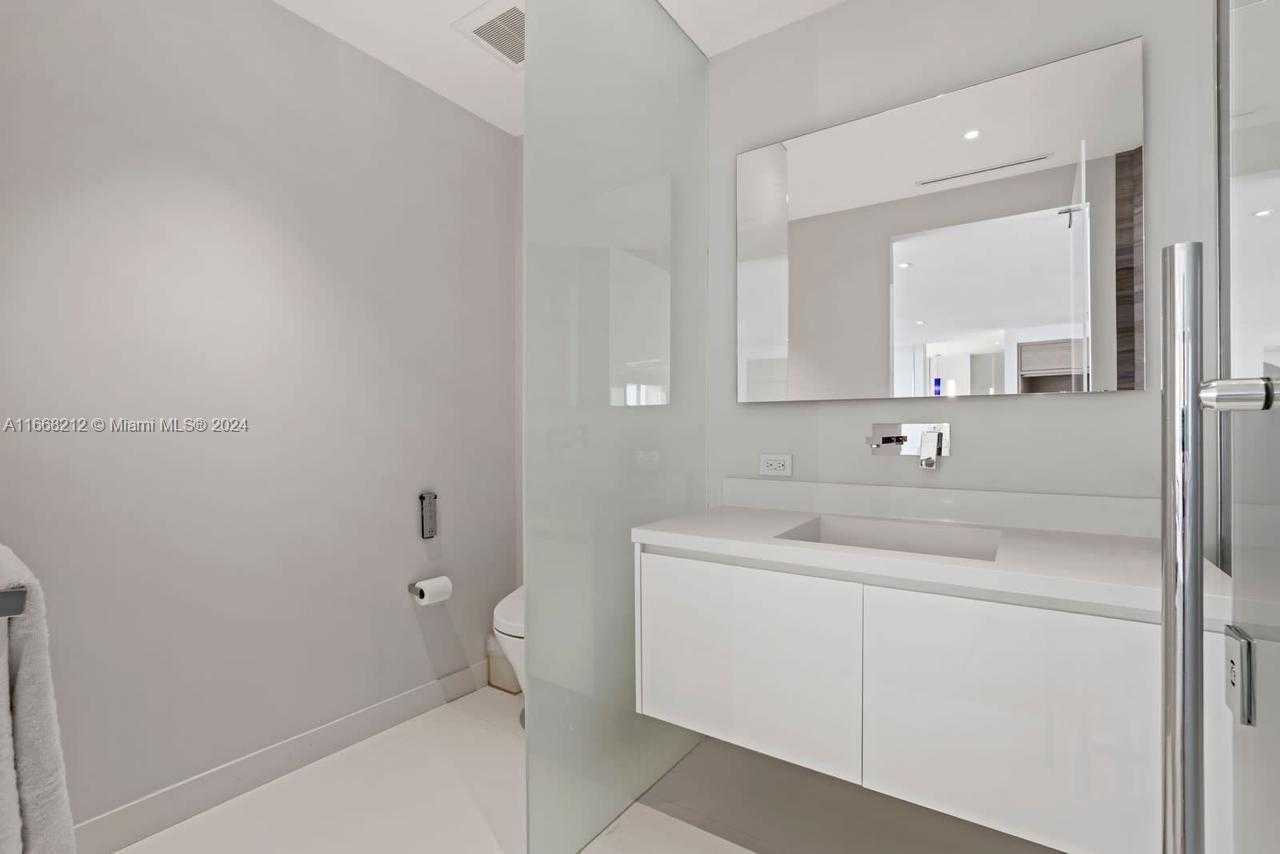 Small Image of 450 ALTON RD #PH2, Miami Beach Number 22