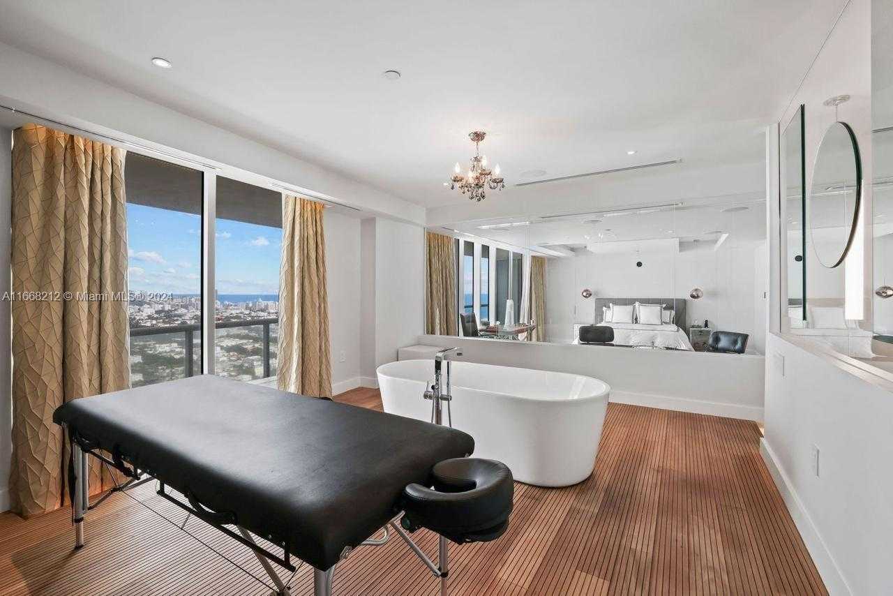 Small Image of 450 ALTON RD #PH2, Miami Beach Number 24