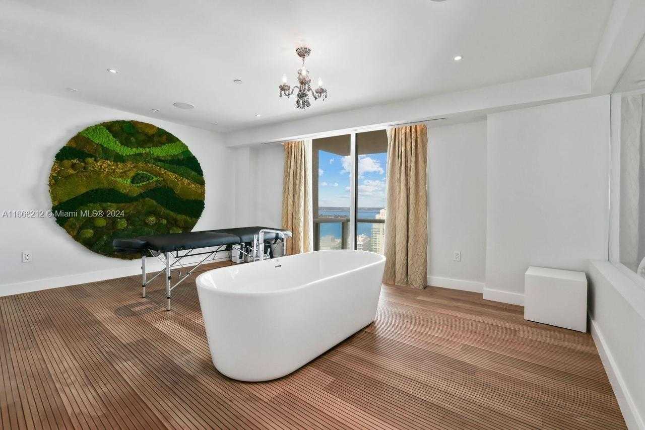 Small Image of 450 ALTON RD #PH2, Miami Beach Number 36