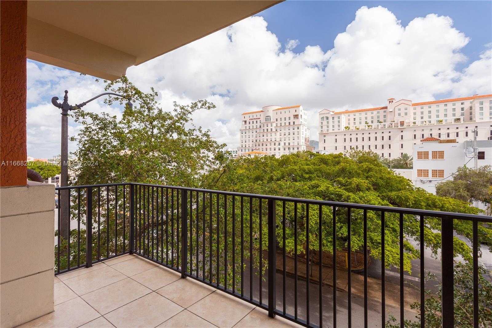 Small Image of 100 ANDALUSIA #301, Coral Gables Number 5