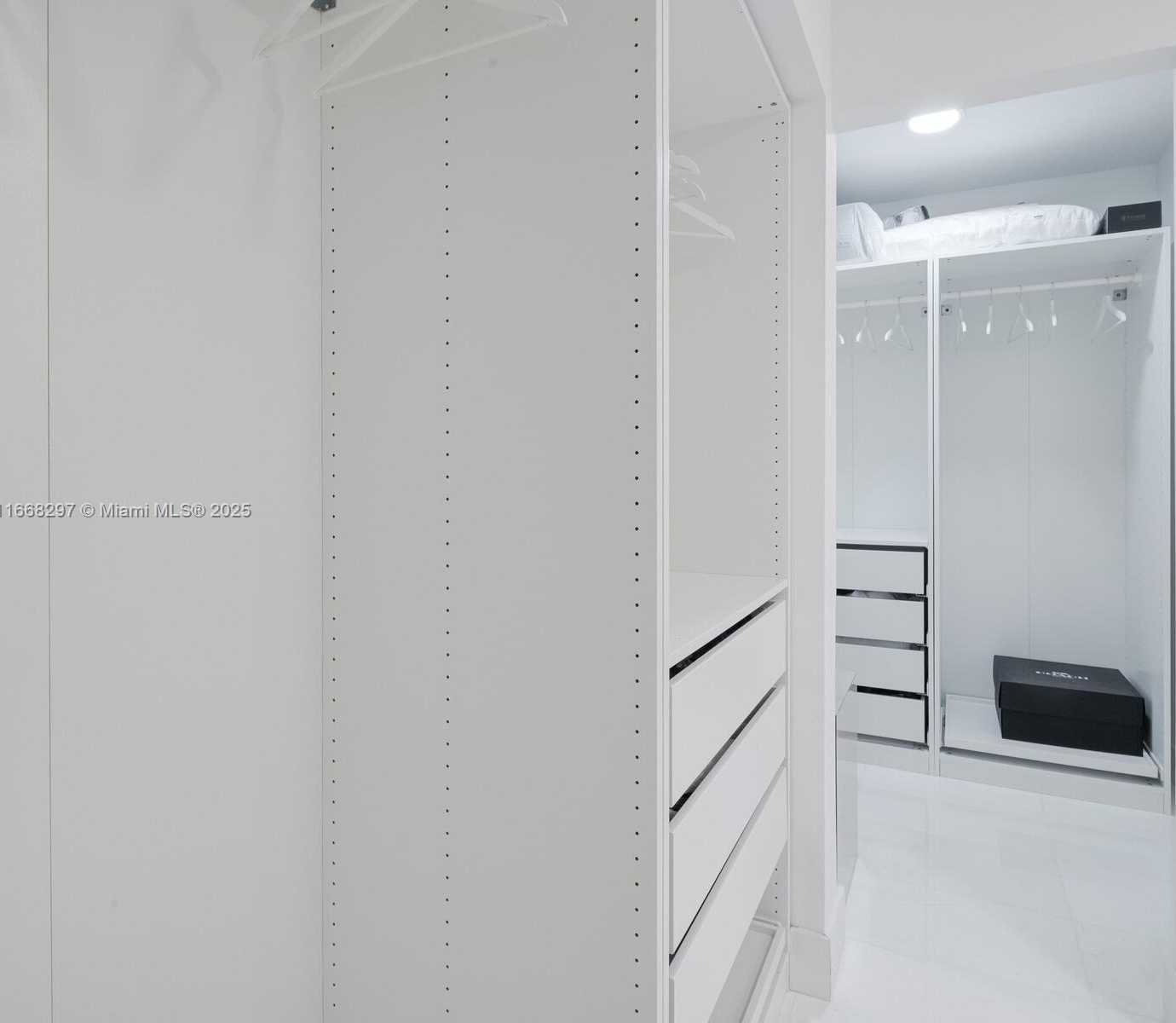Small Image of 20505 EAST COUNTRY CLUB DR #531, Aventura Number 10