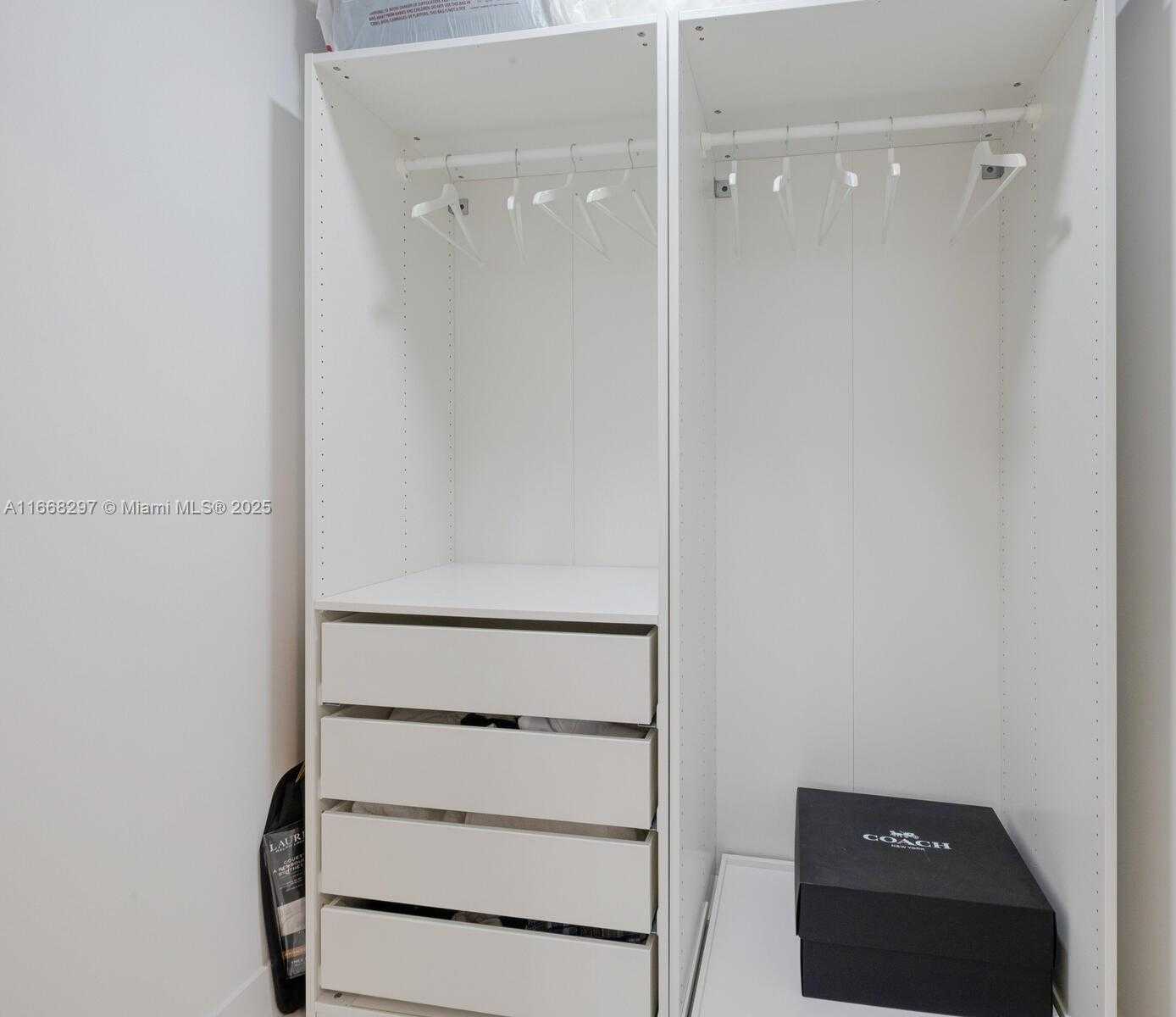 Small Image of 20505 EAST COUNTRY CLUB DR #531, Aventura Number 11