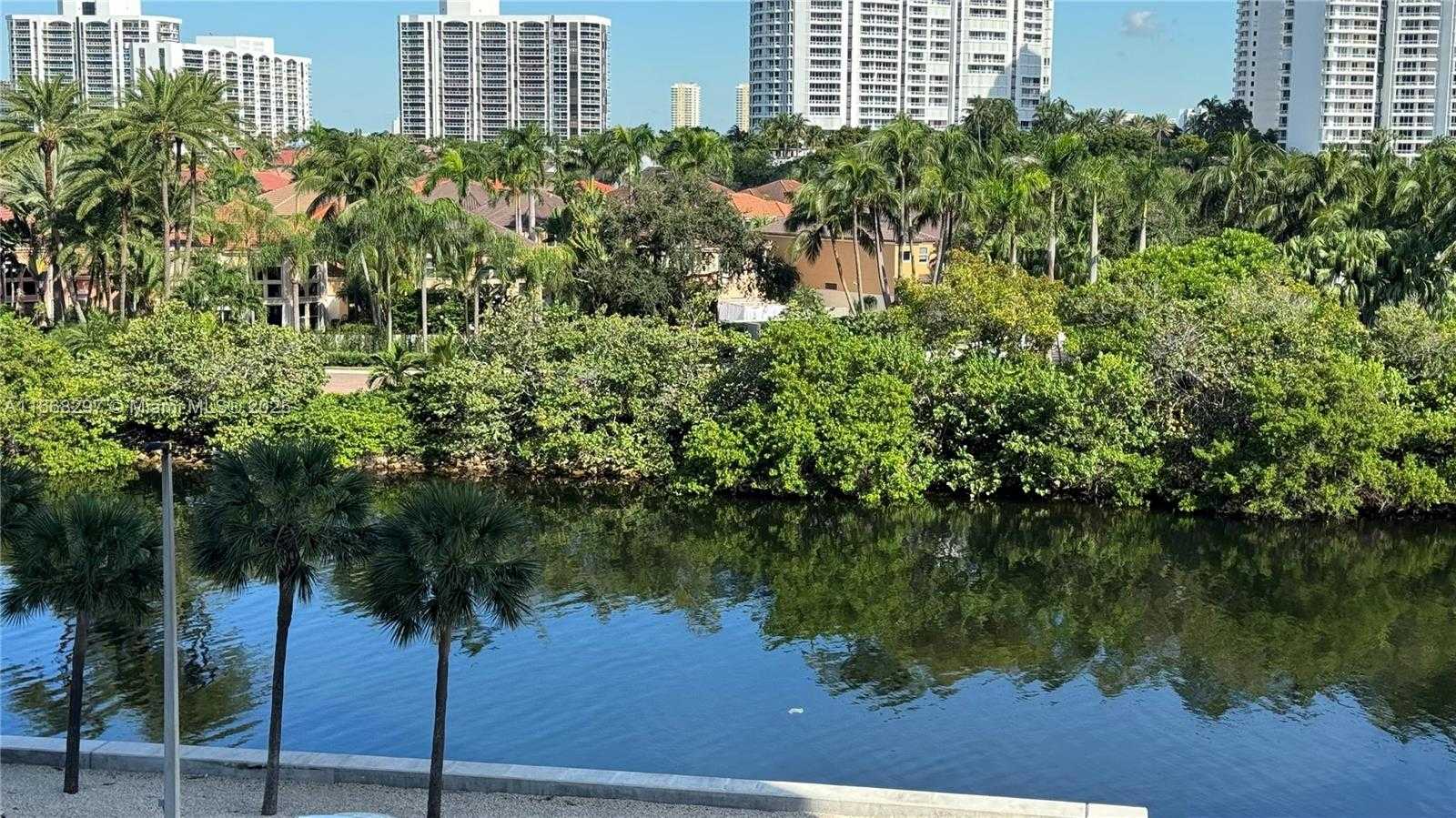 Small Image of 20505 EAST COUNTRY CLUB DR #531, Aventura Number 19