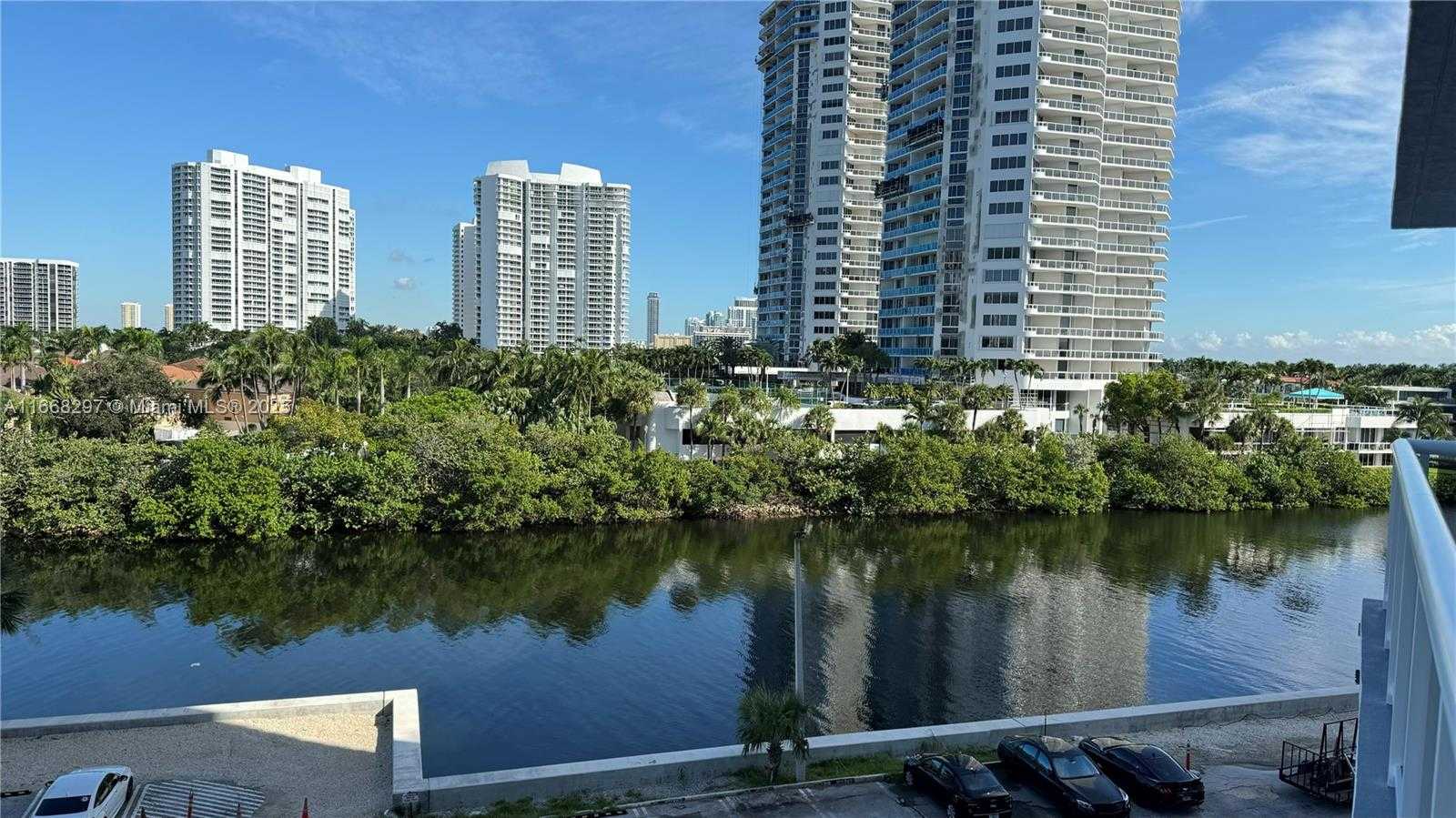 Small Image of 20505 EAST COUNTRY CLUB DR #531, Aventura Number 21