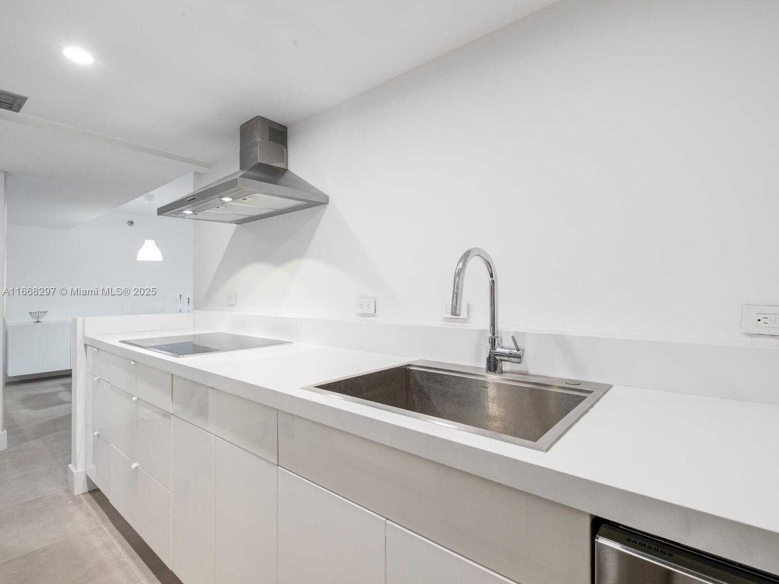 Small Image of 20505 EAST COUNTRY CLUB DR #531, Aventura Number 5