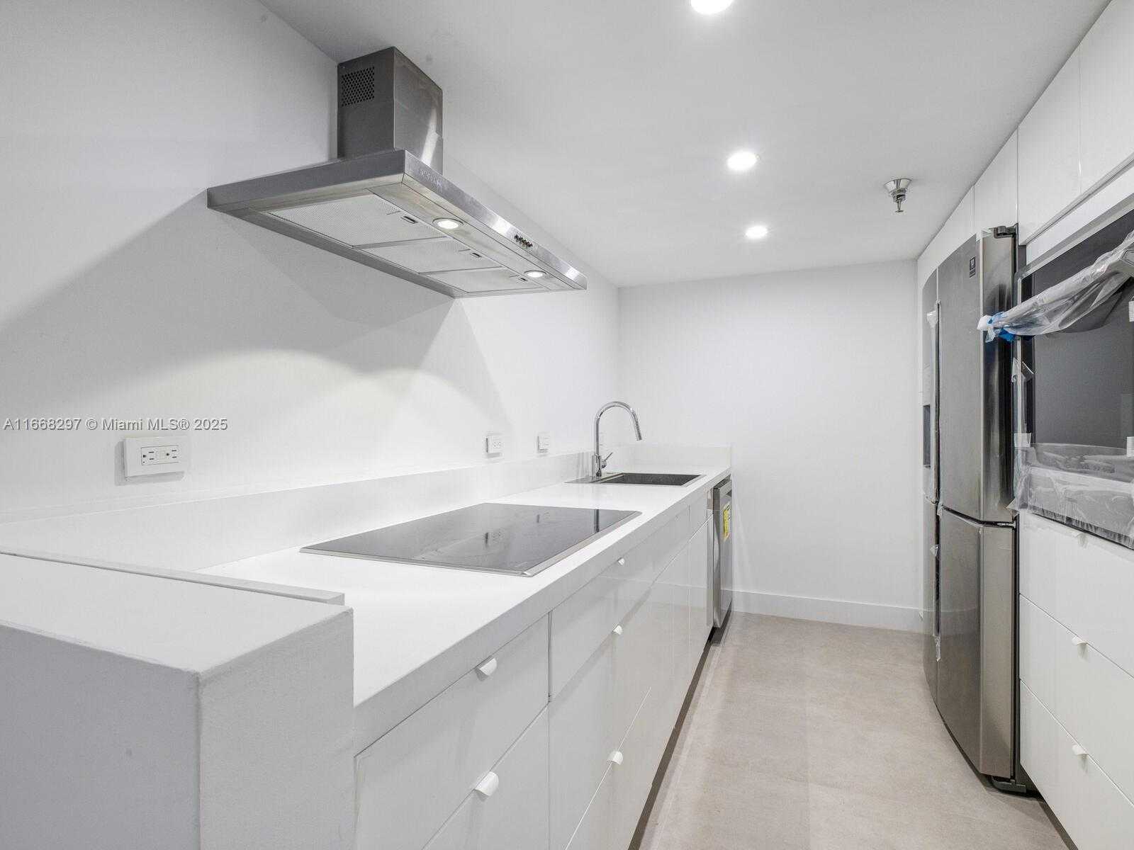 Small Image of 20505 EAST COUNTRY CLUB DR #531, Aventura Number 6