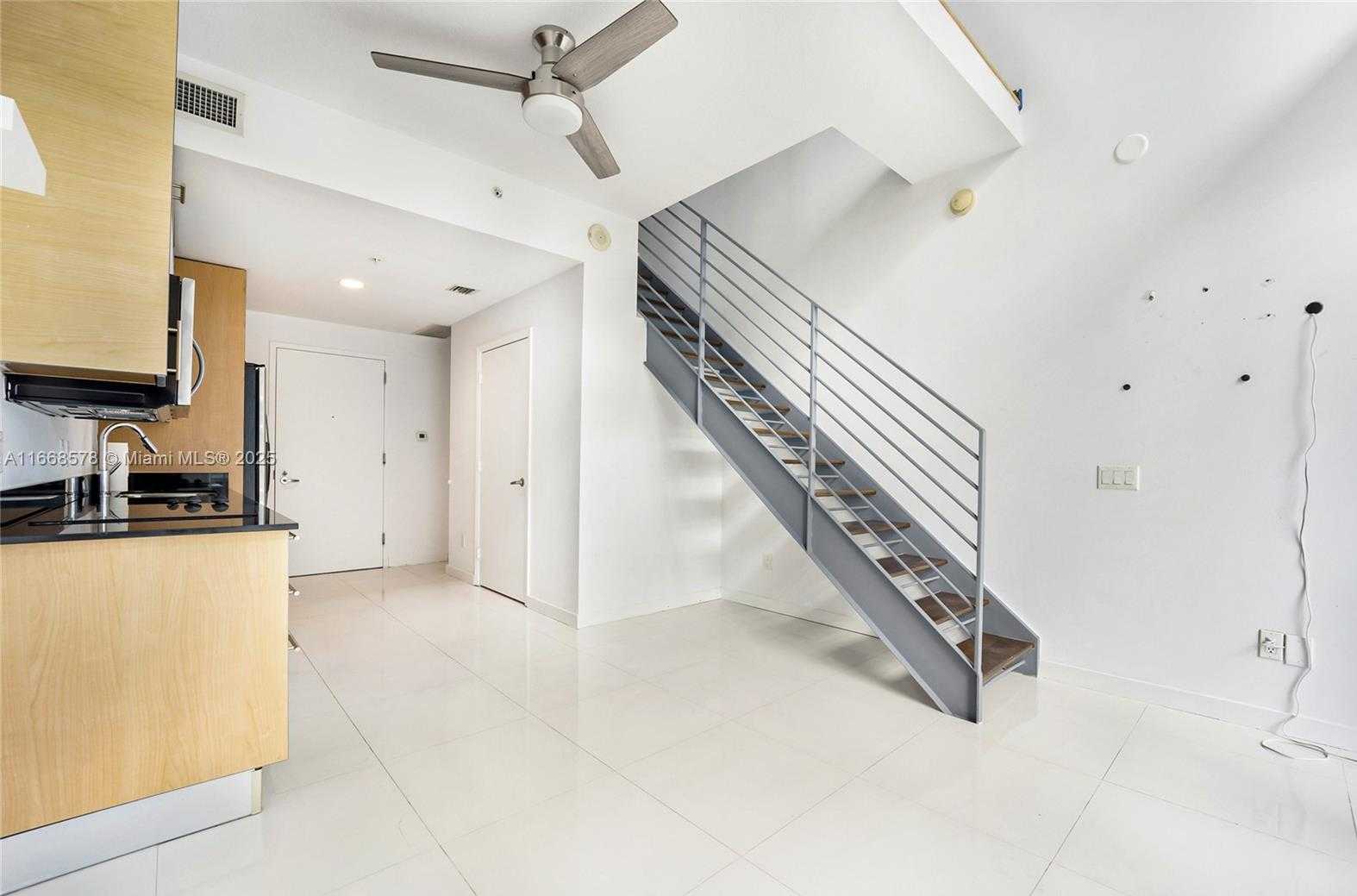 Small Image of 60 SOUTH WEST 13TH ST #4208, Miami Number 3