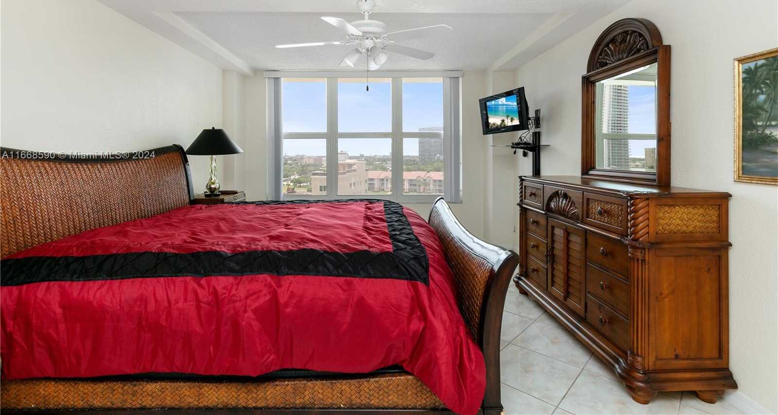 Small Image of The Hallmark, 3800 S Ocean Dr, Hollywood, FL 33019, USA Number 26