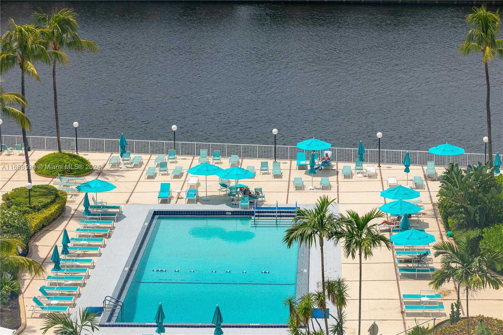 Small Image of The Hallmark, 3800 S Ocean Dr, Hollywood, FL 33019, USA Number 5