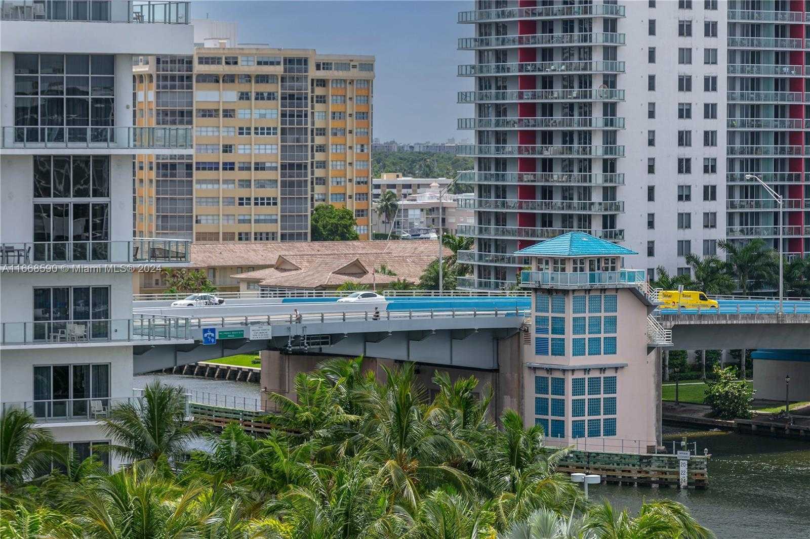 Small Image of The Hallmark, 3800 S Ocean Dr, Hollywood, FL 33019, USA Number 7