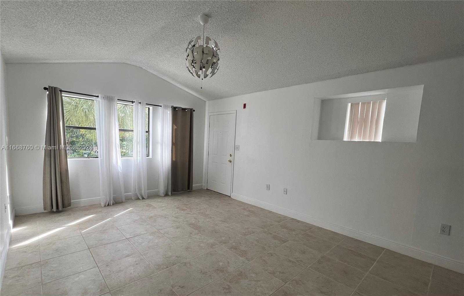 Small Image of 10441 SOUTH WEST 156TH CT #426, Miami Number 3