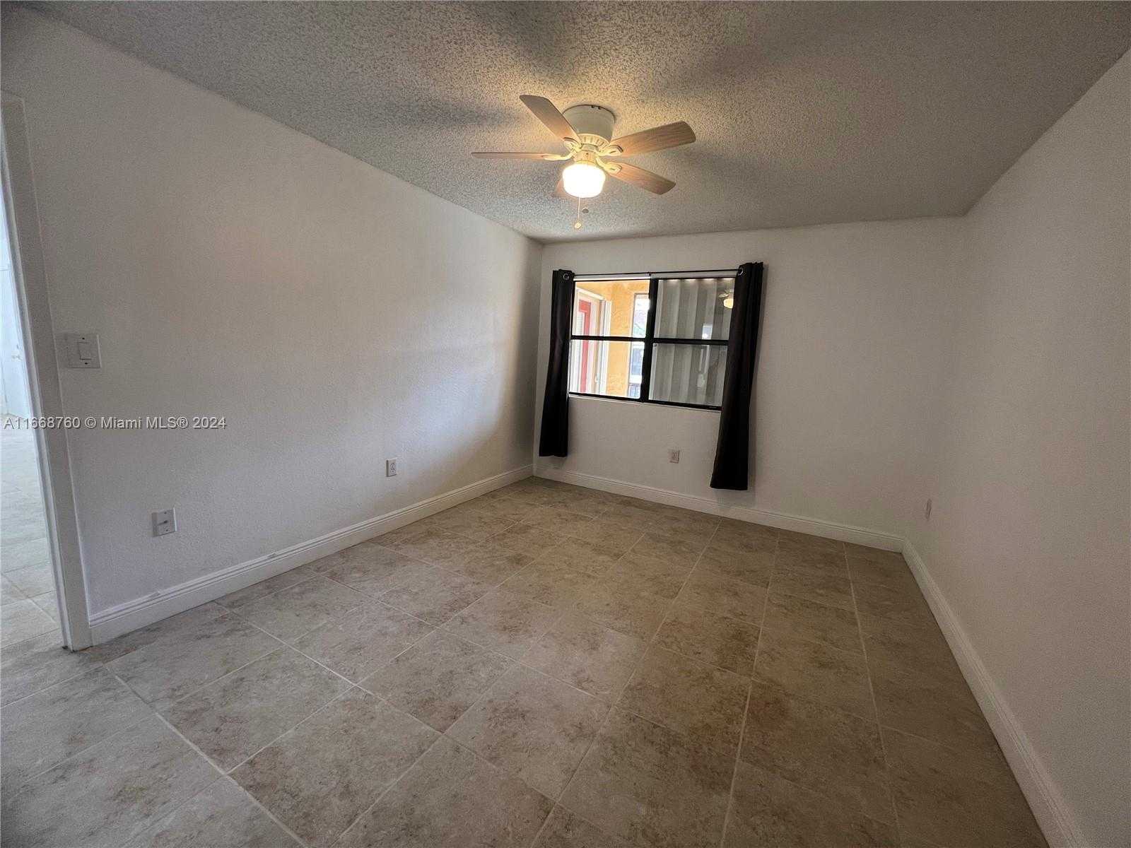 Small Image of 10441 SOUTH WEST 156TH CT #426, Miami Number 5