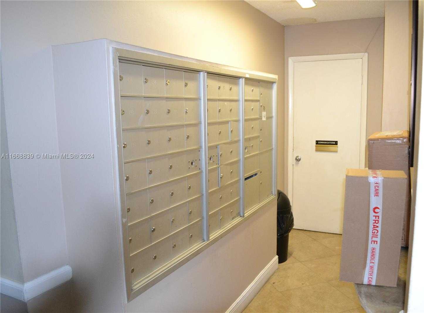 Small Image of 1050 93RD ST #7B, Bay Harbor Islands Number 16
