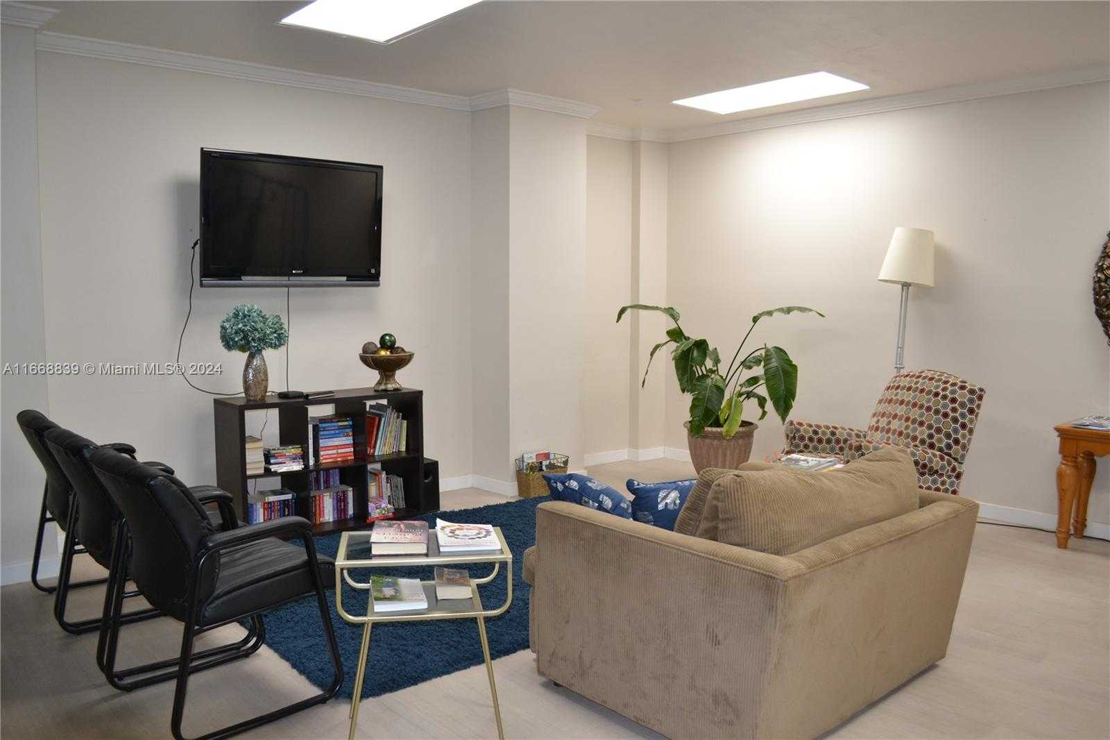 Small Image of 1050 93RD ST #7B, Bay Harbor Islands Number 20