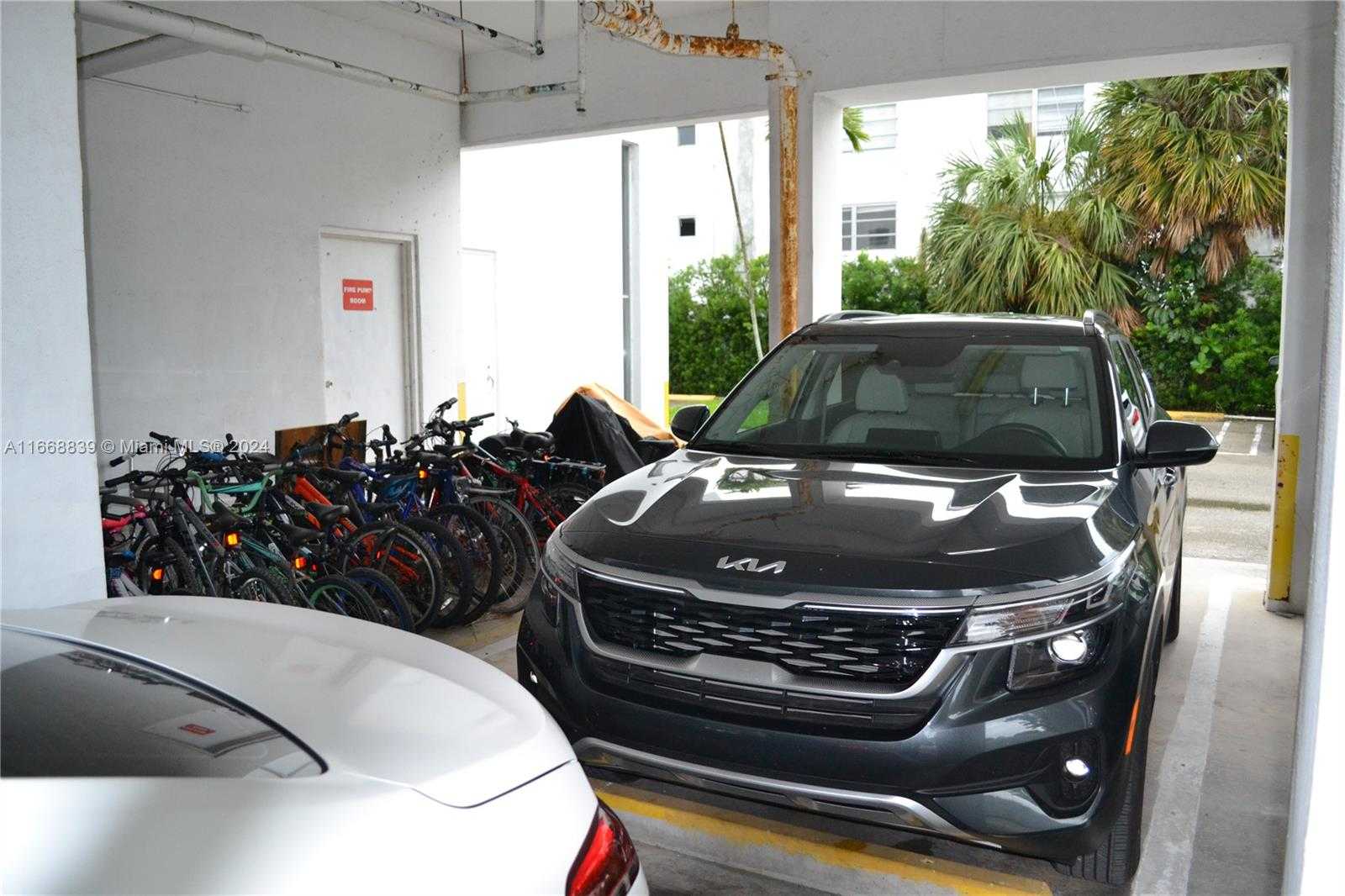 Small Image of 1050 93RD ST #7B, Bay Harbor Islands Number 21