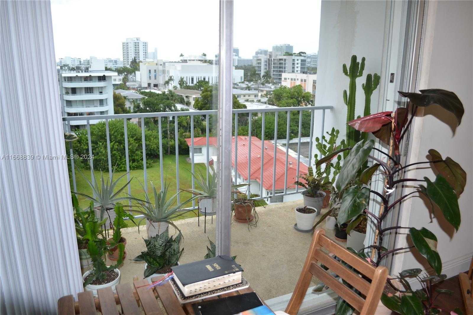 Small Image of 1050 93RD ST #7B, Bay Harbor Islands Number 4
