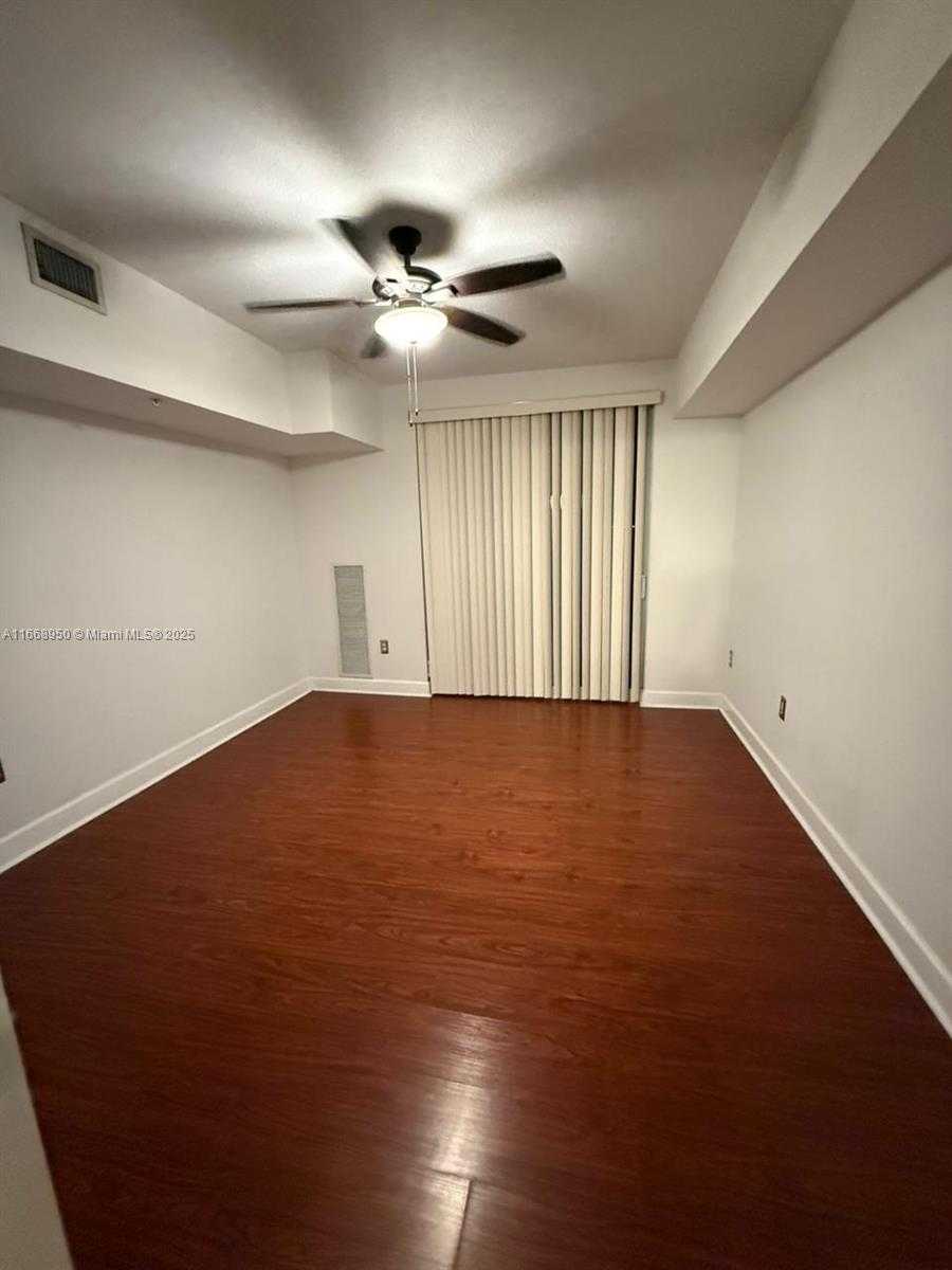 Small Image of 1830 RADIUS DR #410, Hollywood Number 17