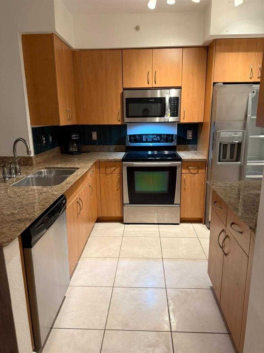 Small Image of 1830 RADIUS DR #410, Hollywood Number 3